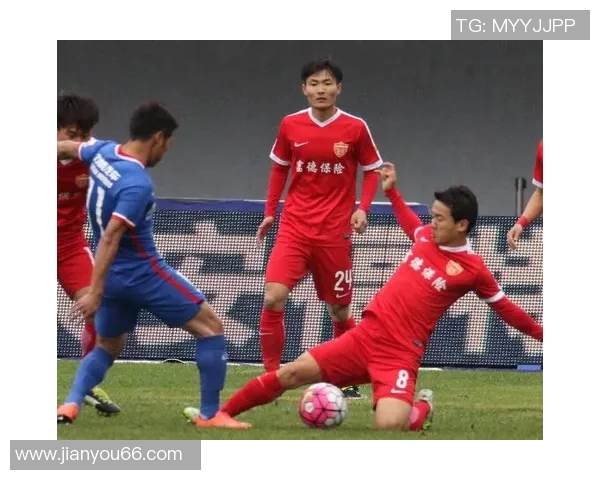 加维：天赋与努力交织的中场指挥官展现非凡技术特点