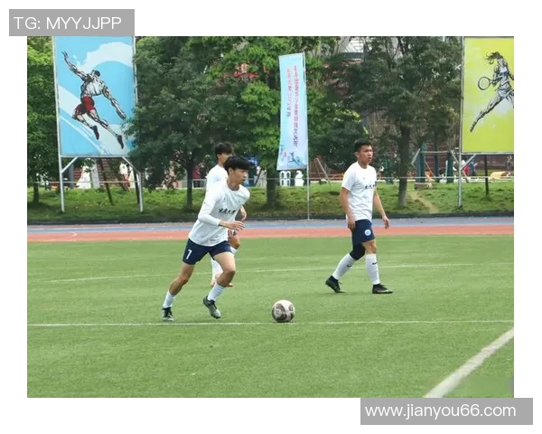 油王足球明星揭晓谁是绿茵场上的财富巨头与传奇人物